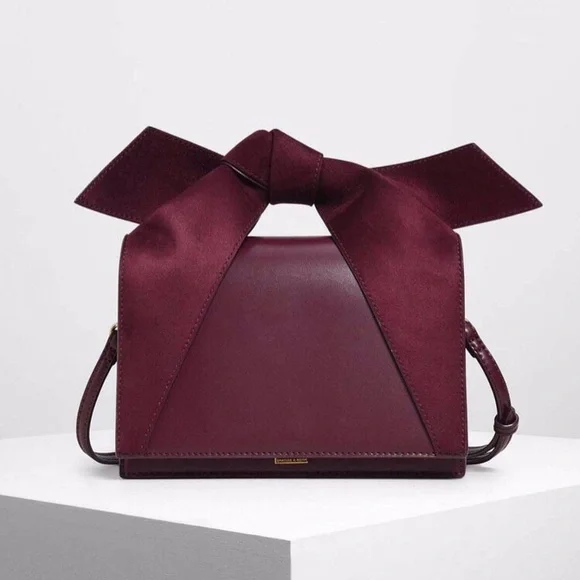 ★CHARLES&KEITH★Curved Top Handle Crossbody Bag/送料込 Black Curved Top Handle Crossbody Bag - CHARLES & KEITH KR